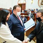 Jakub Chełstowski, Marshal of the Silesian Voivodeship, Izabela Domogała, member of the Management Board of the Silesian Voivodeship are handing out certificates to the project partners.