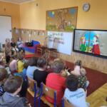 Preschoolers during workshops with an eco-manager.