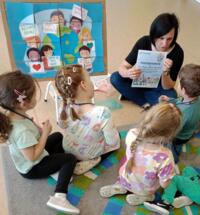 Children with Eco-manager.