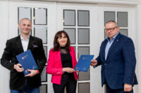 Signatories of the agreement (from left): Łukasz Czopik - Deputy Marshal of the Silesian Voivodeship, Anna Zwolińska - Managing Director of Aplan Media, Krzysztof Klimosz - Board Member of the Silesian Voivodeship.