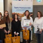 Group of Olympiad laureates with prizes.