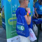 Stoisko projektu śląskie. Przywracamy błękit w trakcie Dnia Seniora (8).jpg